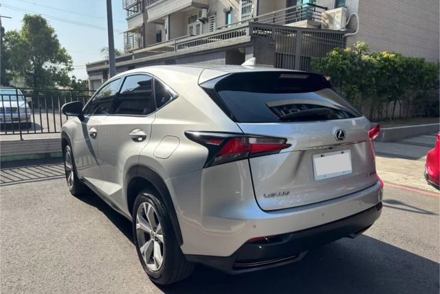 LEXUS凌志 NX300H  第2張相片