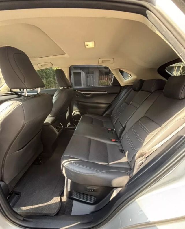 LEXUS凌志 NX300H  第17張相片