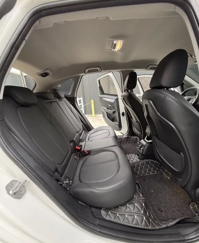 BMW寶馬 218I  第13張相片