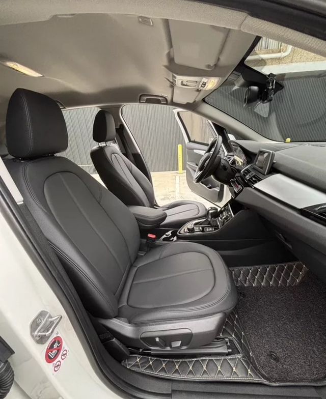 BMW寶馬 218I  第18張相片