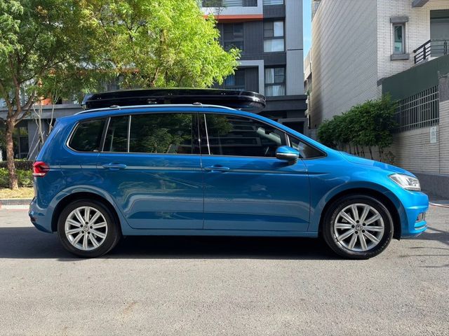 VOLKSWAGEN福斯 TOURAN  第4張相片