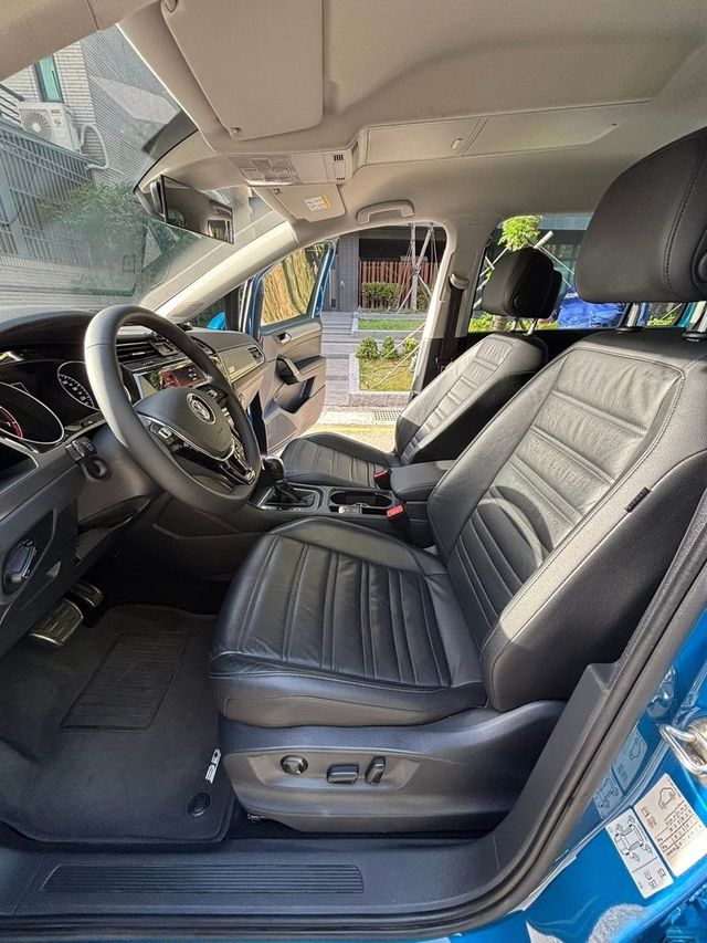 VOLKSWAGEN福斯 TOURAN  第10張相片