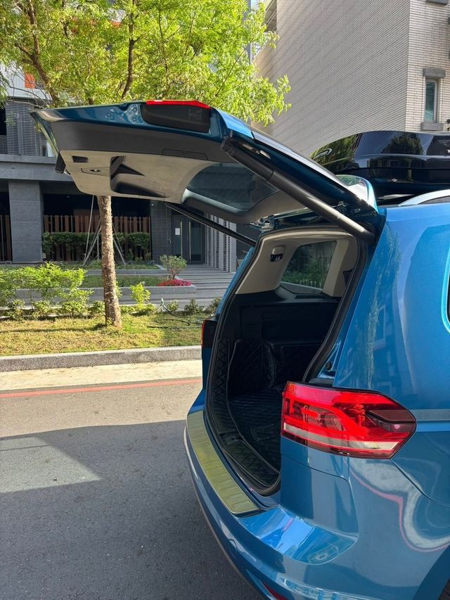 VOLKSWAGEN福斯 TOURAN  第14張相片