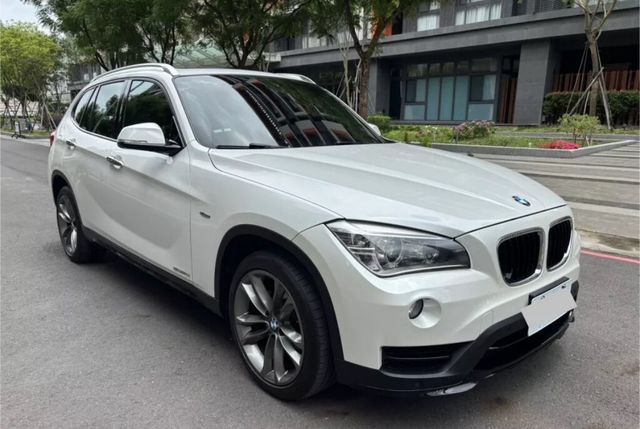 BMW寶馬 X1  第2張相片