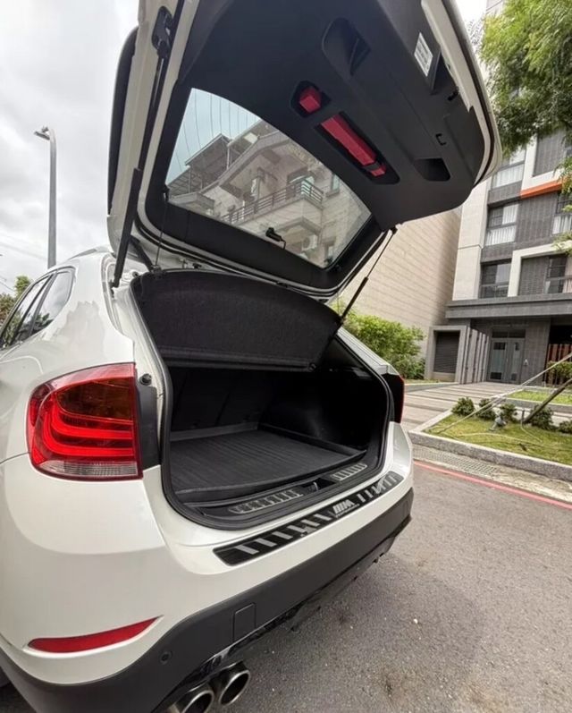 BMW寶馬 X1  第10張相片