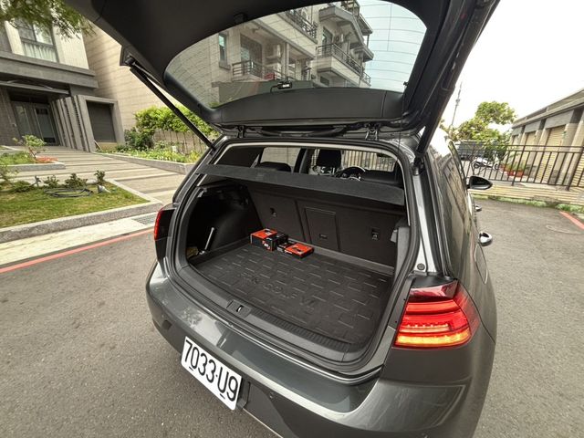 VOLKSWAGEN福斯 GOLF  第9張相片