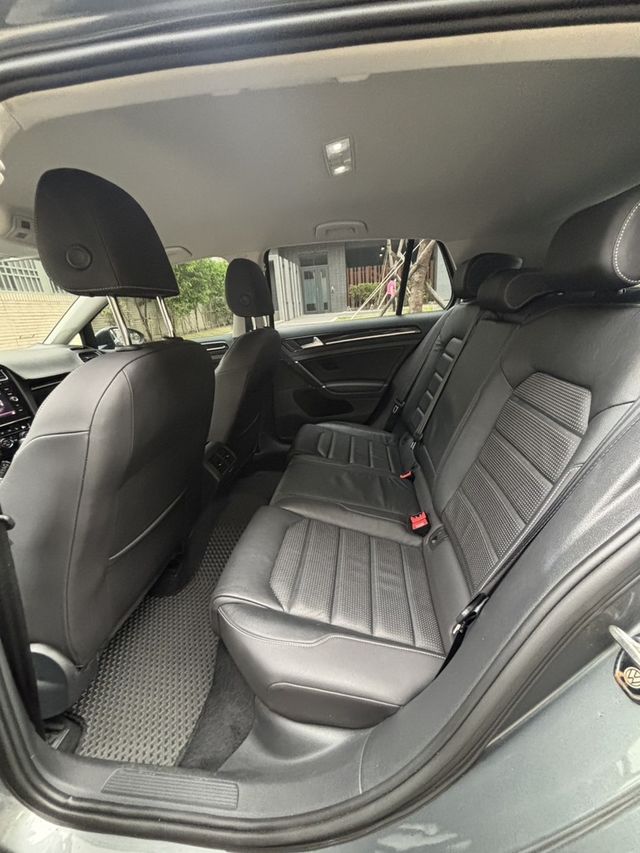 VOLKSWAGEN福斯 GOLF  第15張相片