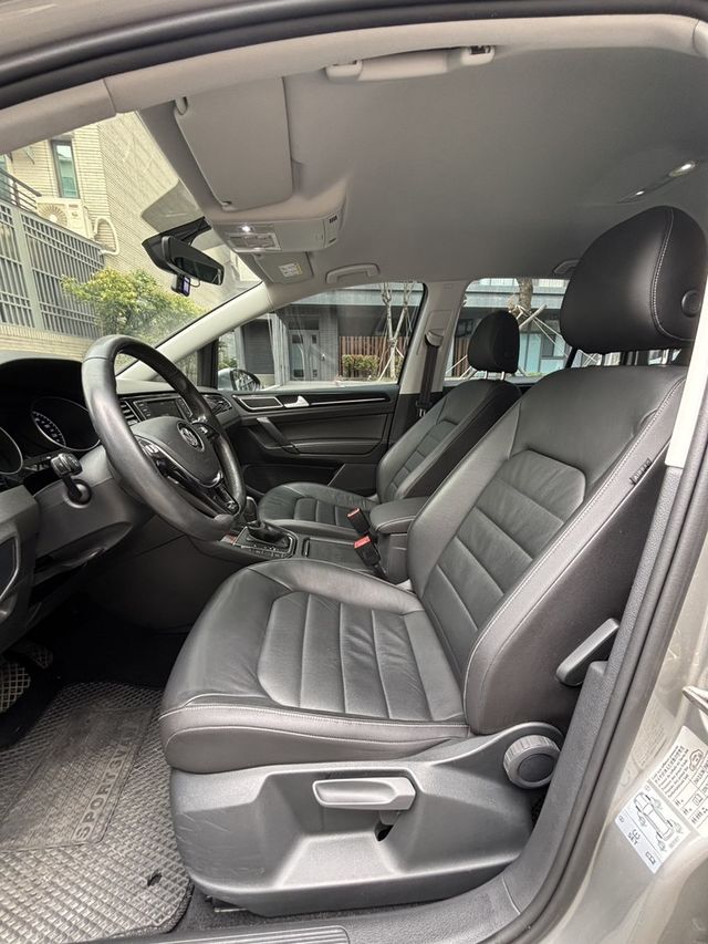 VOLKSWAGEN福斯 GOLF SPORTSVAN  第15張相片