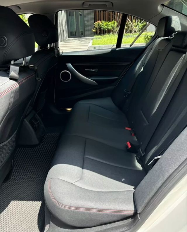 BMW寶馬 316I  第12張相片