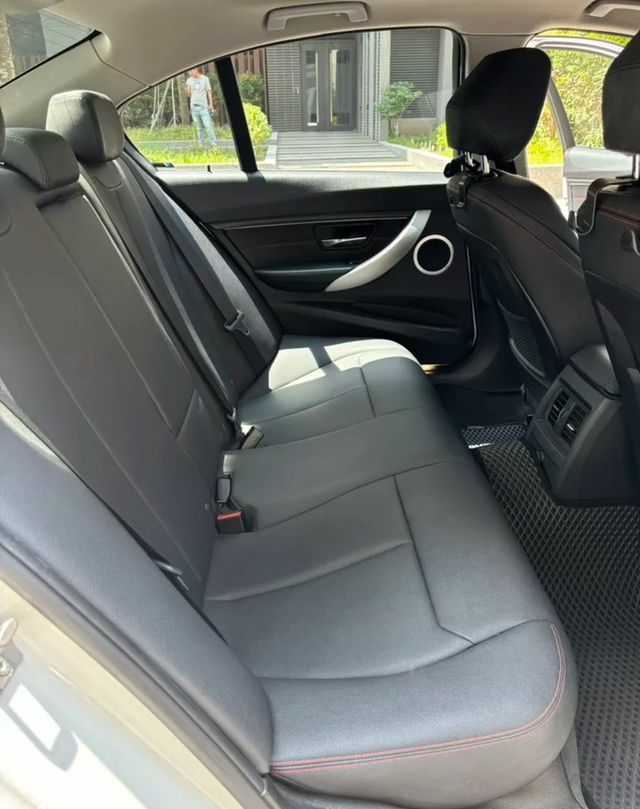 BMW寶馬 316I  第14張相片