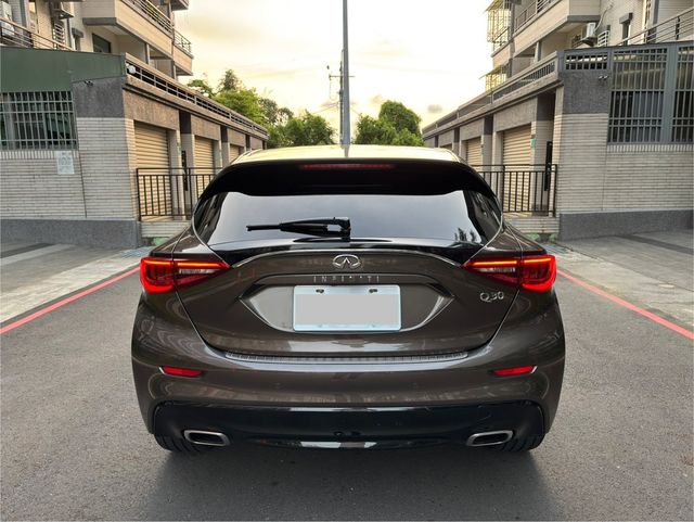 INFINITI無限 Q30  第4張相片