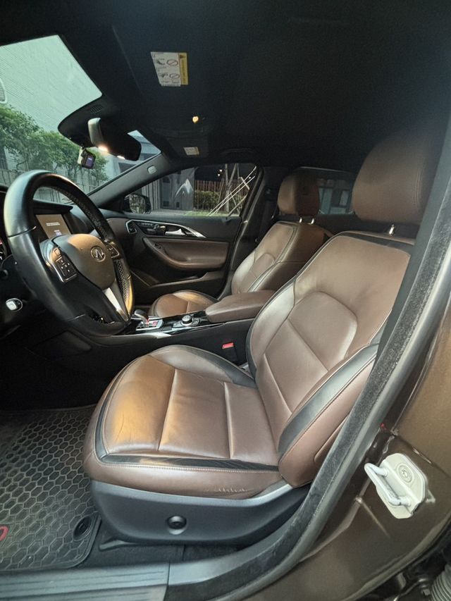 INFINITI無限 Q30  第13張相片