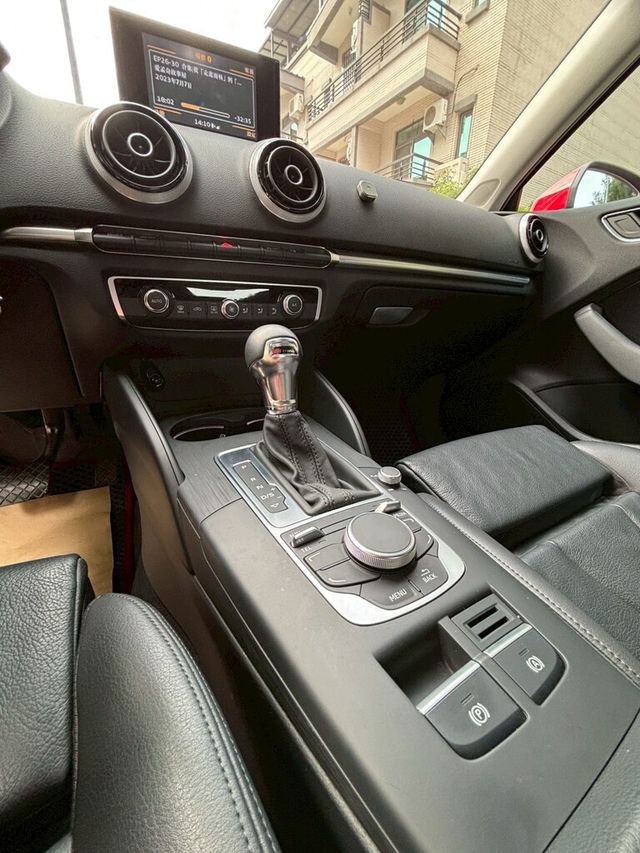 AUDI奧迪 A3  第13張相片