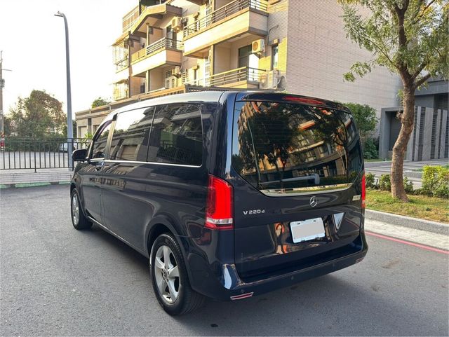 M-BENZ賓士 V220 D  第8張相片