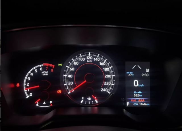 TOYOTA豐田 ALTIS  第5張相片