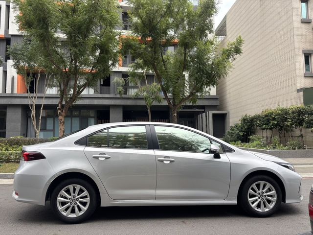 TOYOTA豐田 ALTIS  第9張相片