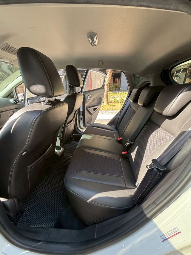 FORD福特 FIESTA  第13張相片