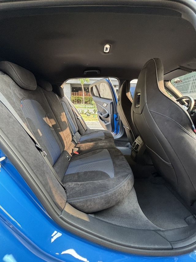 BMW寶馬 118I  第11張相片