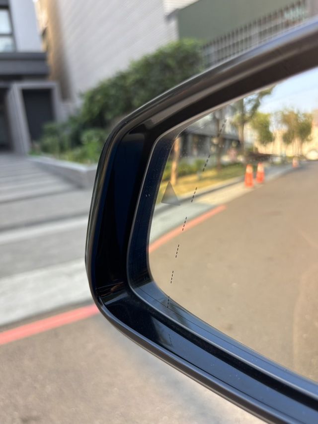 BMW寶馬 118I  第16張相片