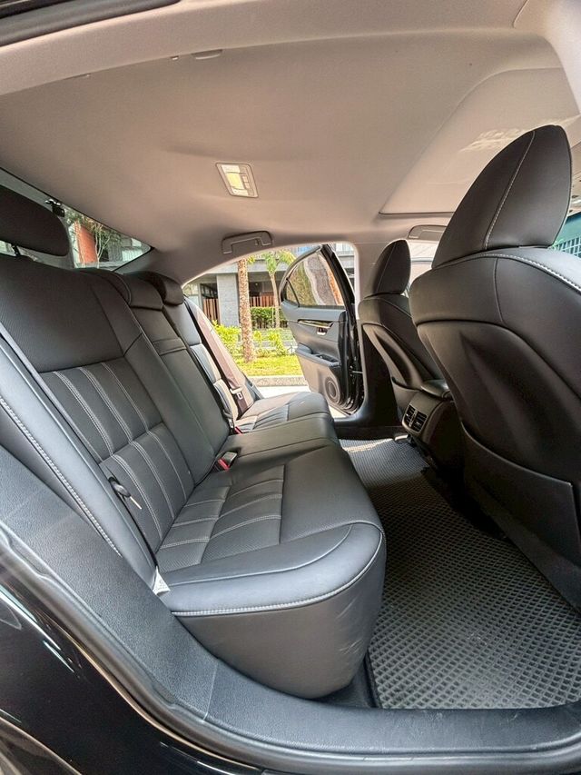 LEXUS凌志 ES300H  第12張相片