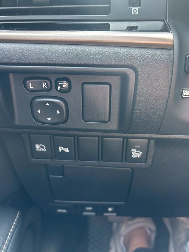 LEXUS凌志 ES300H  第17張相片