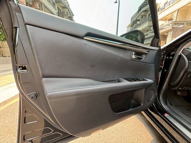 LEXUS凌志 ES300H  第19張相片