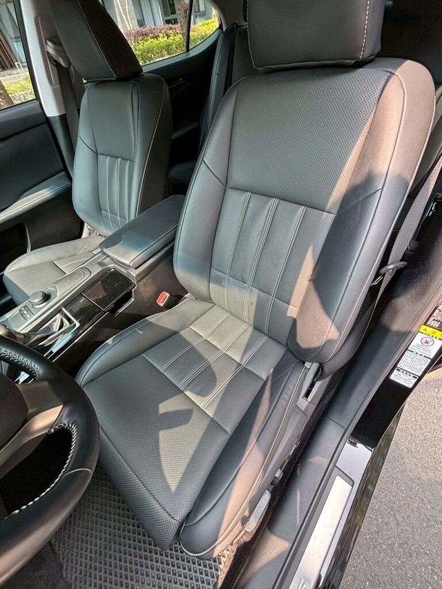 LEXUS凌志 ES300H  第20張相片