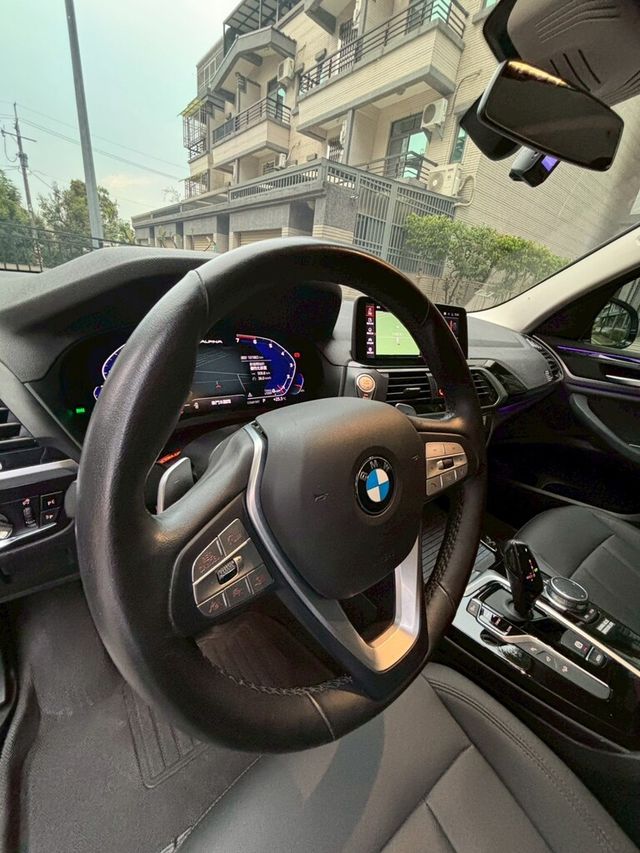 BMW寶馬 X3  第16張相片