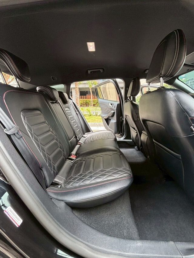 FORD福特 FOCUS ST WAGON  第12張相片