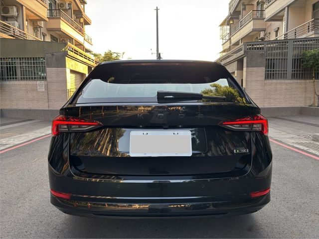 SKODA司科達 OCTAVIA COMBI  第4張相片