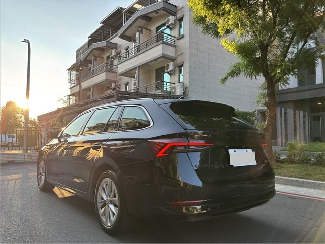 SKODA司科達 OCTAVIA COMBI  第8張相片