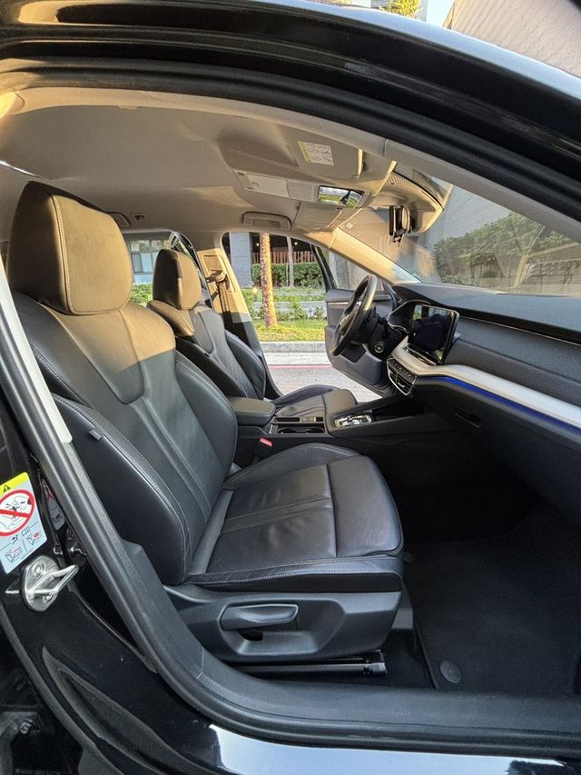 SKODA司科達 OCTAVIA COMBI  第10張相片