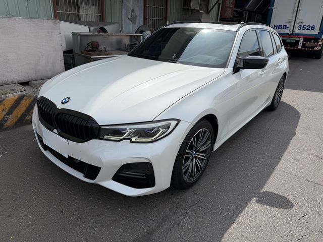 BMW寶馬 320I M SPORT  第1張相片