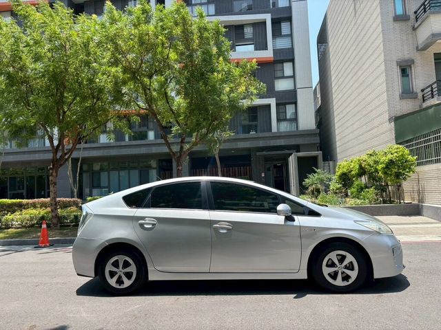 TOYOTA豐田 PRIUS  第8張相片