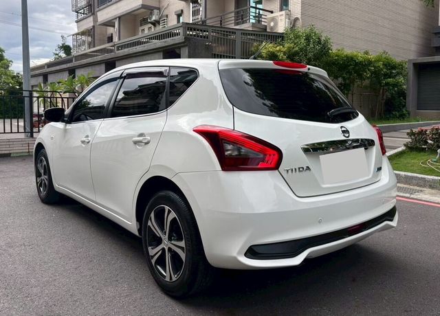NISSAN日產 TIIDA  第5張相片