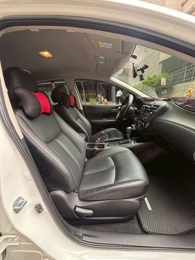 NISSAN日產 TIIDA  第9張相片