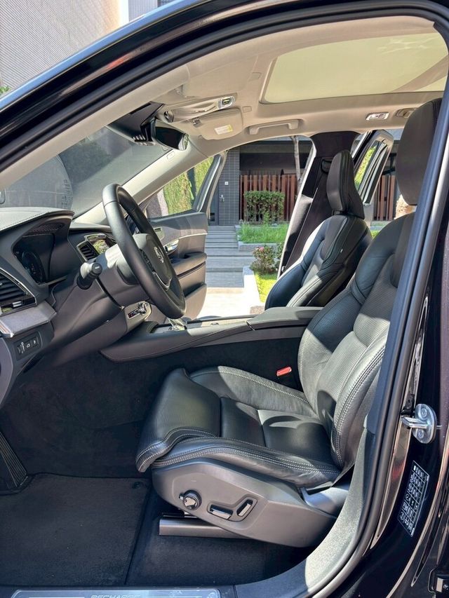 VOLVO富豪 XC90  第10張相片