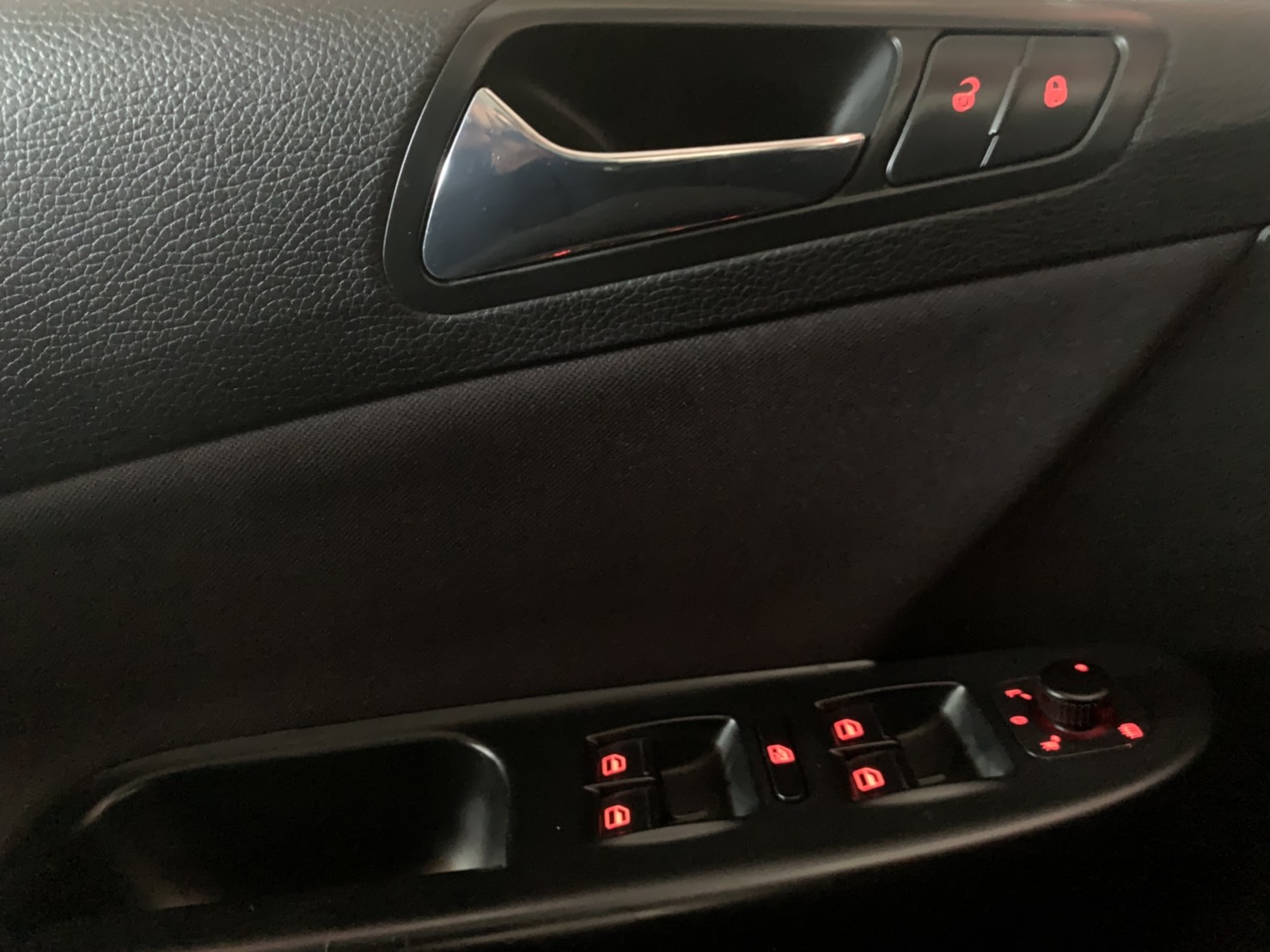 Volkswagen Passat  第11張相片