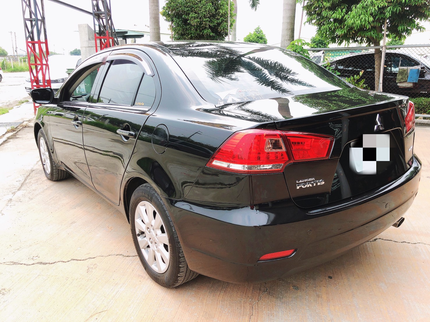 MITSUBISHI Lancer Fortis  雅致型  第5張相片