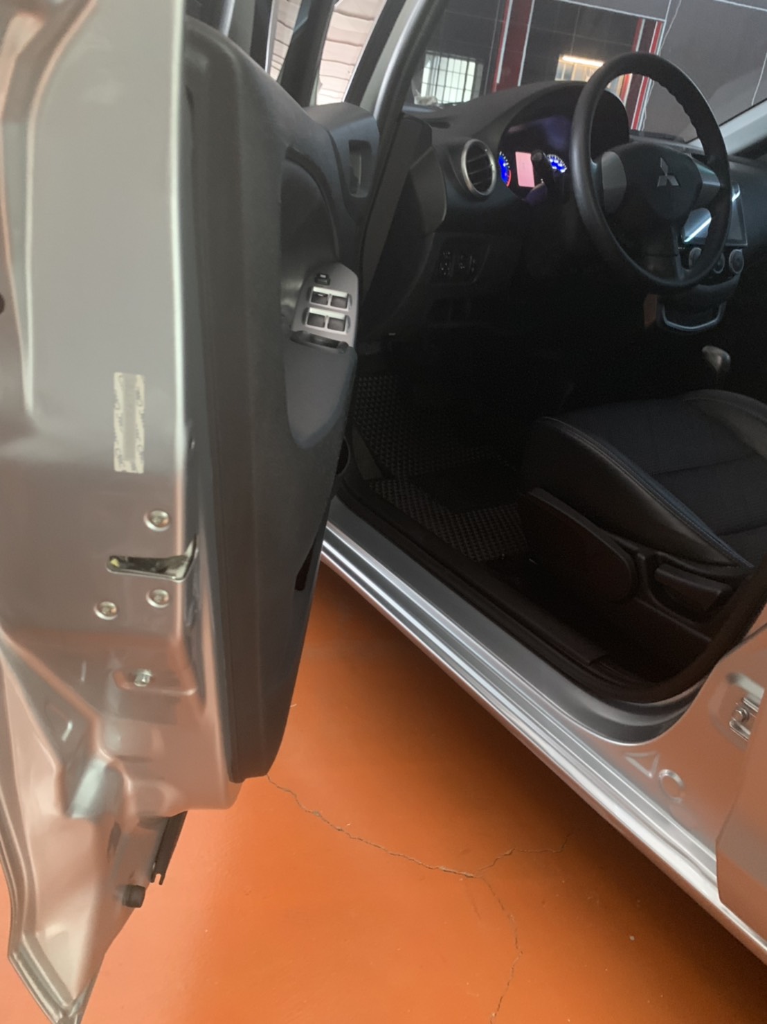 MITSUBISHI Colt Plus 雅緻型  第6張相片