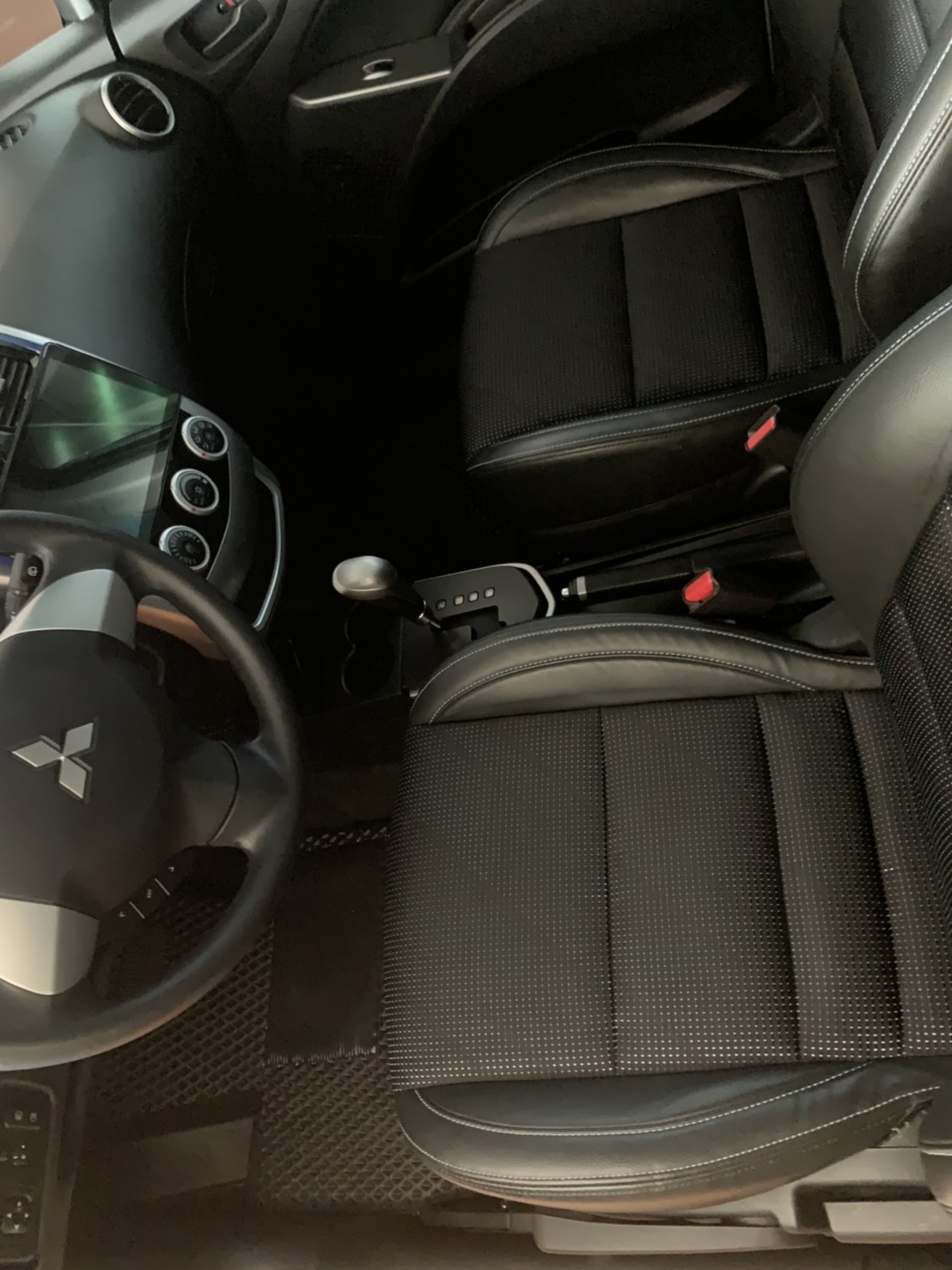 MITSUBISHI Colt Plus 雅緻型  第7張相片