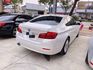 2015 BMW 5-Series Sedan 520i 白色美車  第12張縮圖