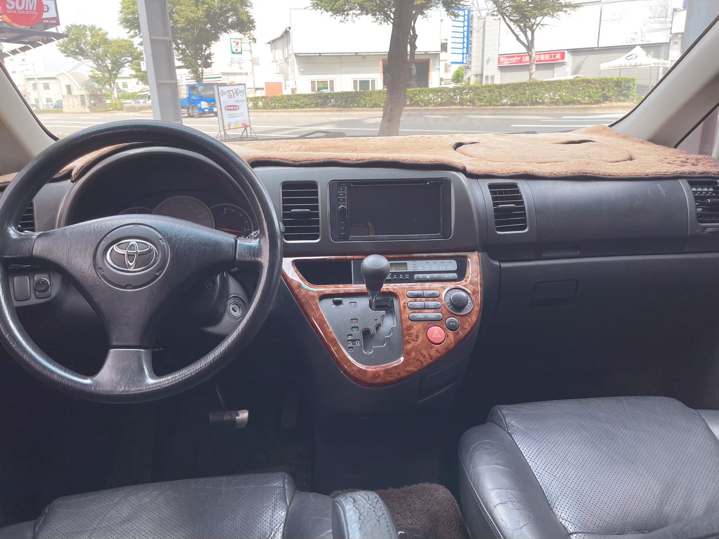 TOYOTA WISH 代步神車  第7張相片