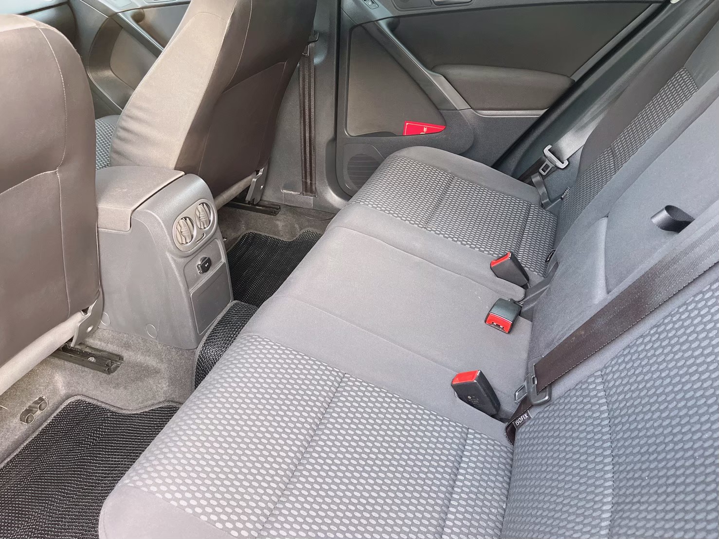 2010 福斯 帝觀 Volkswagen Tiguan 2.0 TDI  第13張相片
