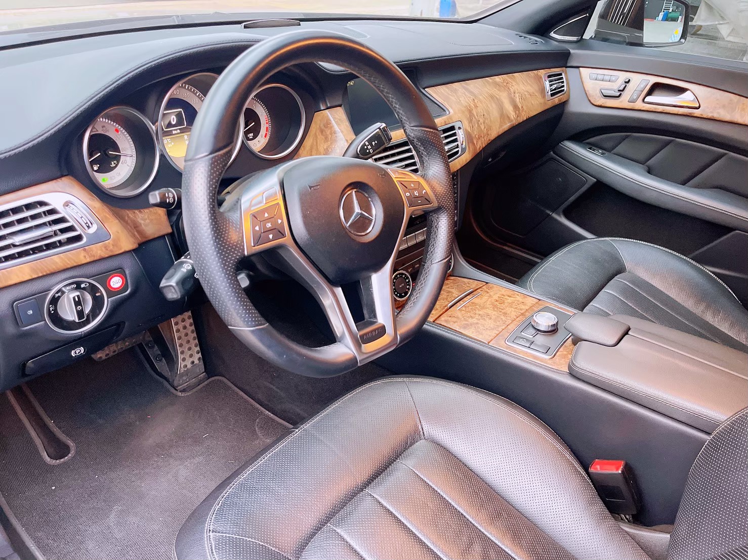 2011 M-Benz 賓士 CLS-Class CLS350   第7張相片