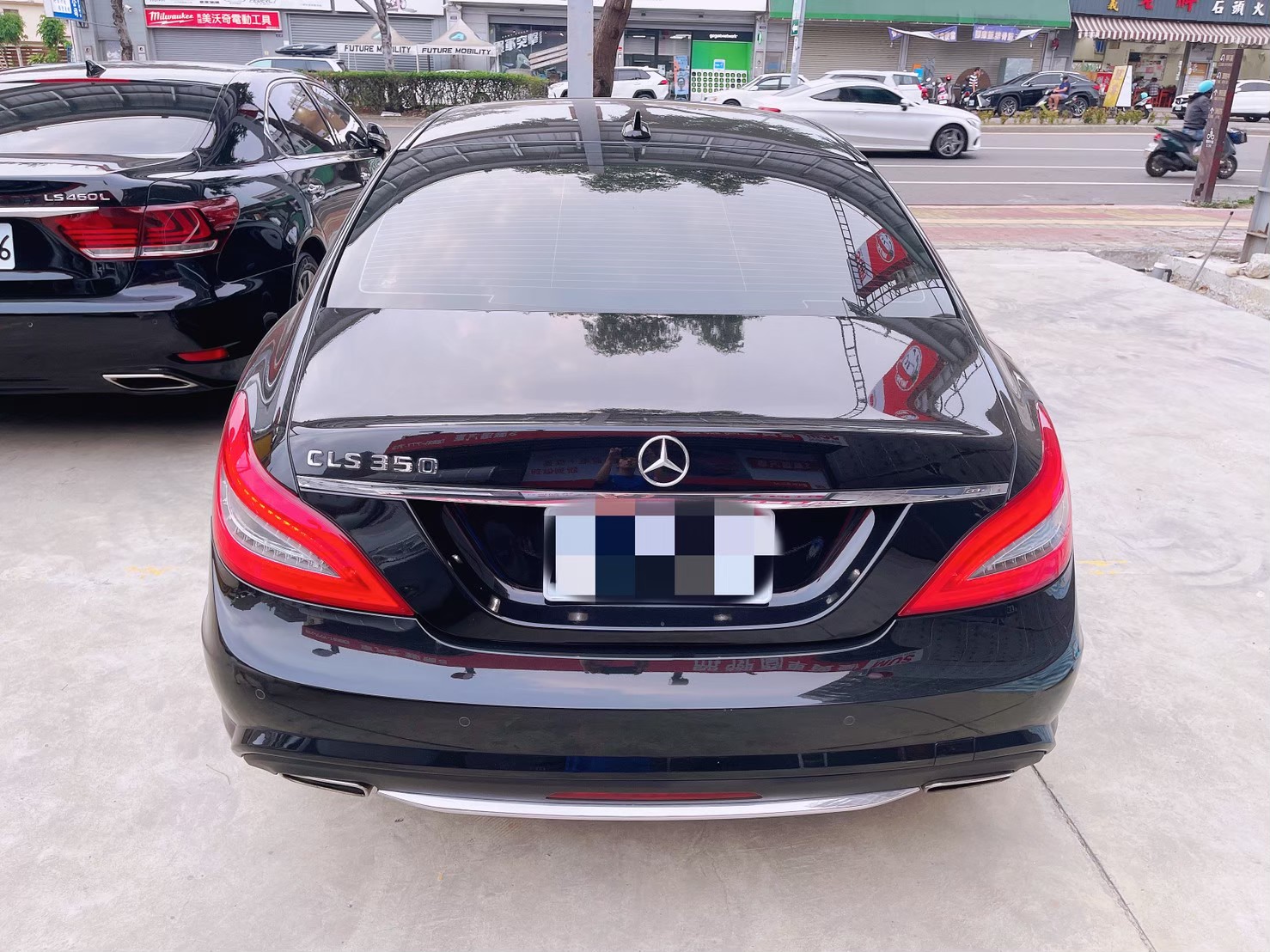 2011 M-Benz 賓士 CLS-Class CLS350   第10張相片