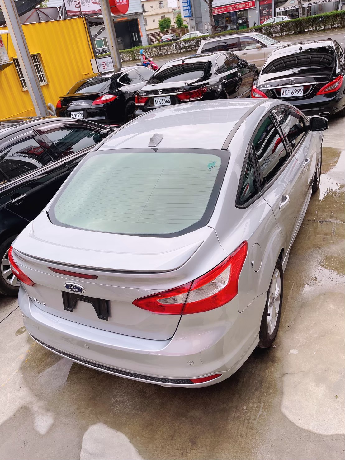 2015 福特 FORD FOCUS 銀  第12張相片