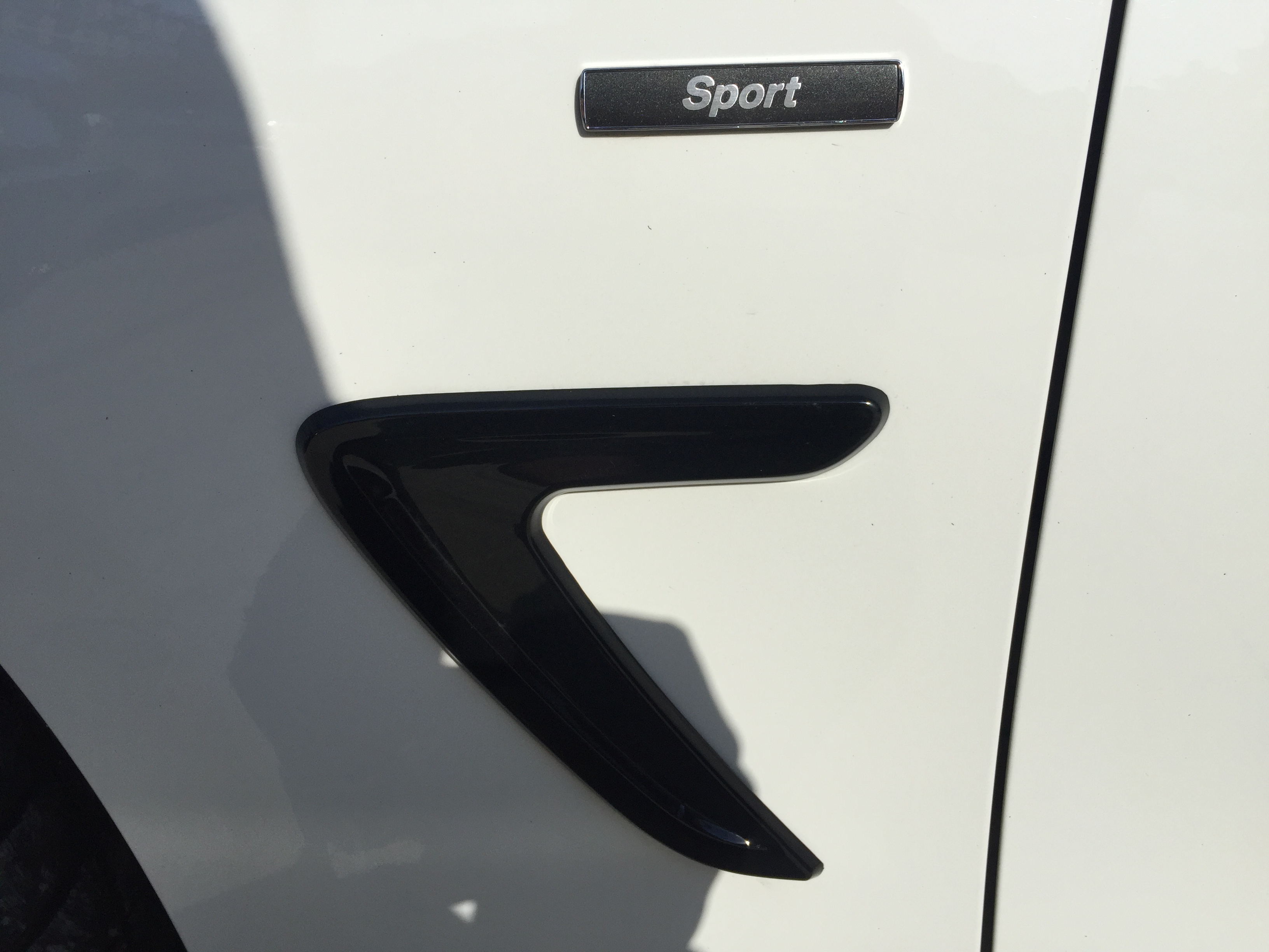 2013年 汎德總代理 BMW 3 series 320i SPORT版  第4張相片