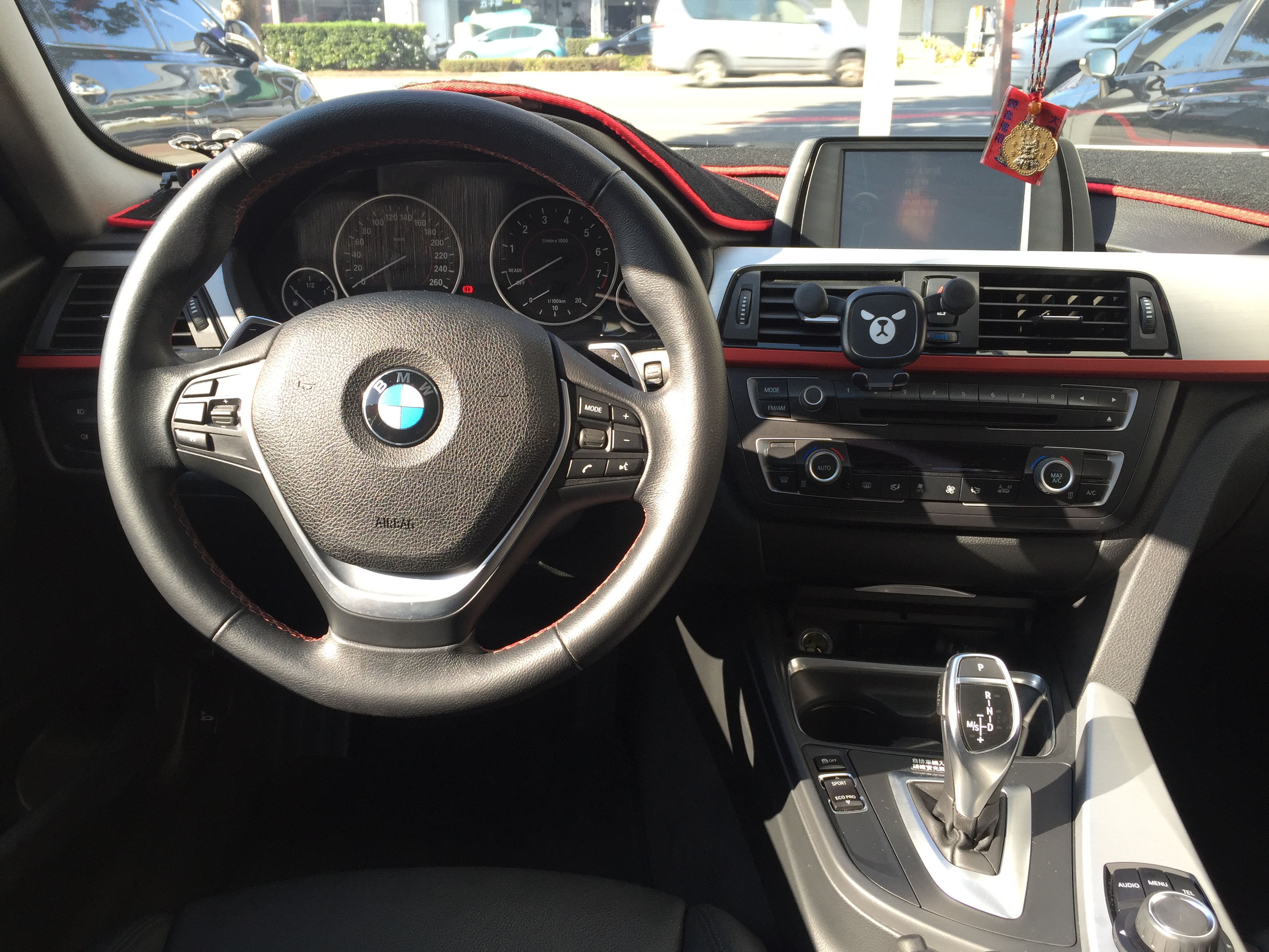 2013年 汎德總代理 BMW 3 series 320i SPORT版  第10張相片