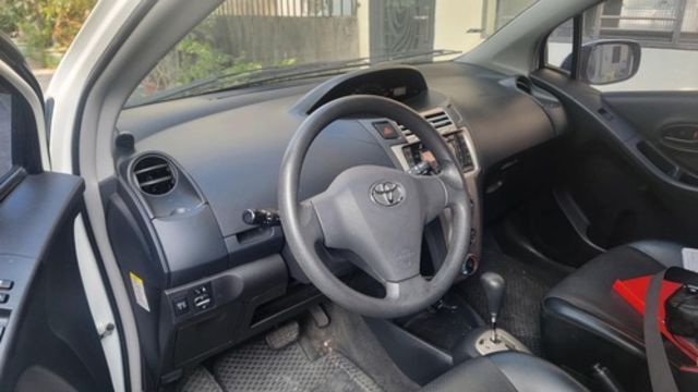TOYOTA豐田 YARIS  第3張相片